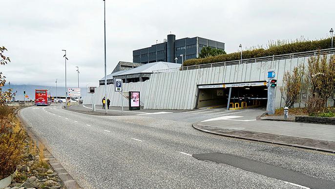 Kolaport bílahús