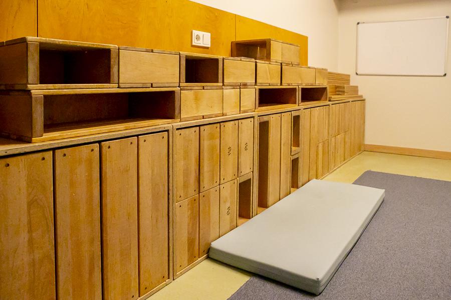 Mattress in the indoor play area at Berg.