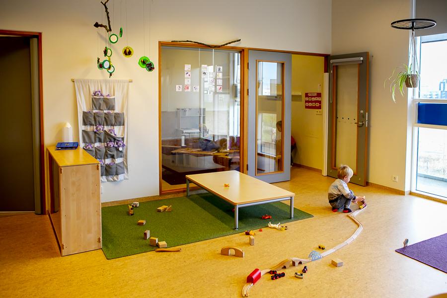 A child playing inside the Dalskóli preschool unit.