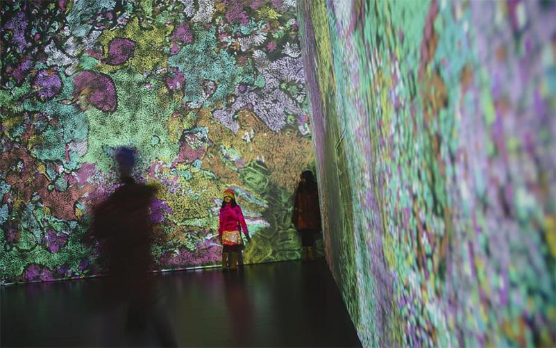 Girl examines an installation at Big Bang Festival 2022.
