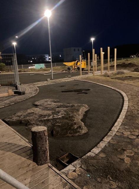 Inná lóðinni má finna svokallaða stubbalögn, nafn við hæfi