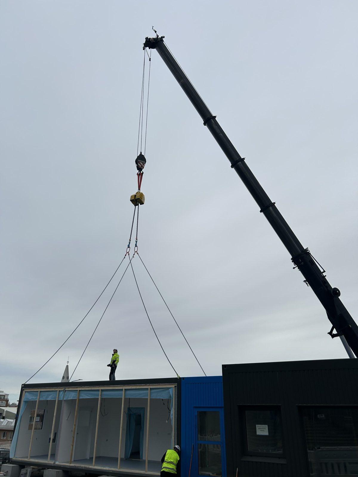Eining tilbúin til hífingar