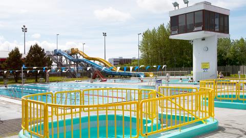 Breiðholtslaug pool outdoor area