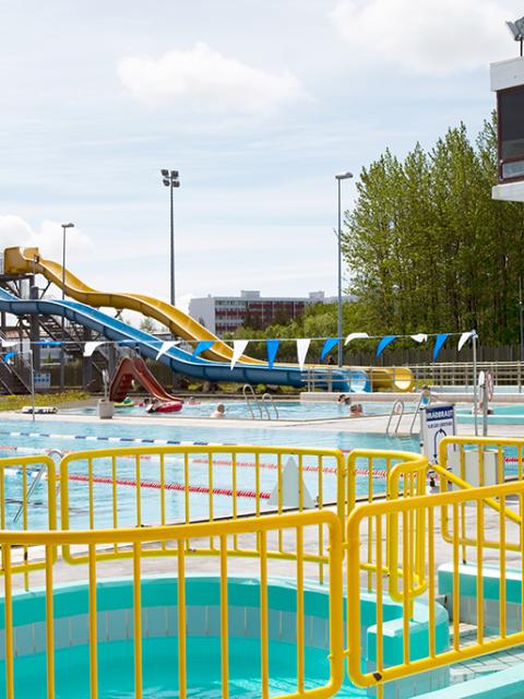 Breiðholtslaug pool outdoor area